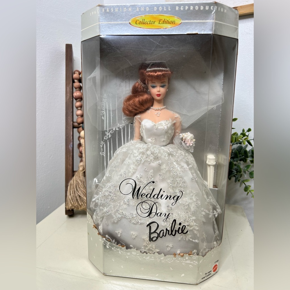Brand New-1996 MATTEL WEDDING DAY BARBIE DOLL COLLECTOR EDITION